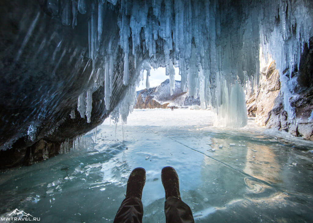 ледяные пещеры на байкале