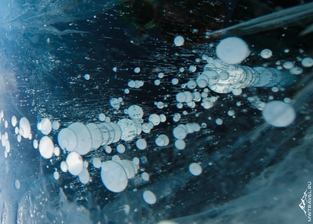 ледяные пузырьки на байкале