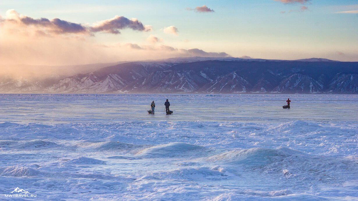 Поход по Байкалу зимой